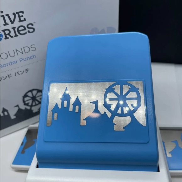 Creative Memories "Fairgrounds" Decorative Border Punch - NEW! - Picture 4 of 9